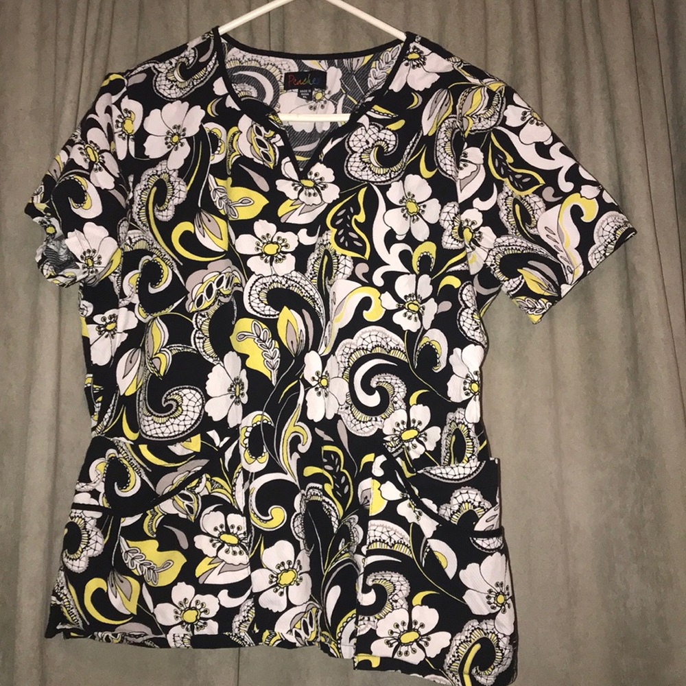 Scrub top size xl